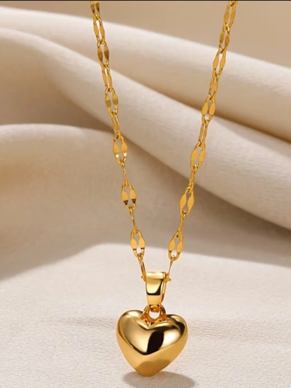 Golden Heart Pendant Necklace - Elegant Women's Jewelry